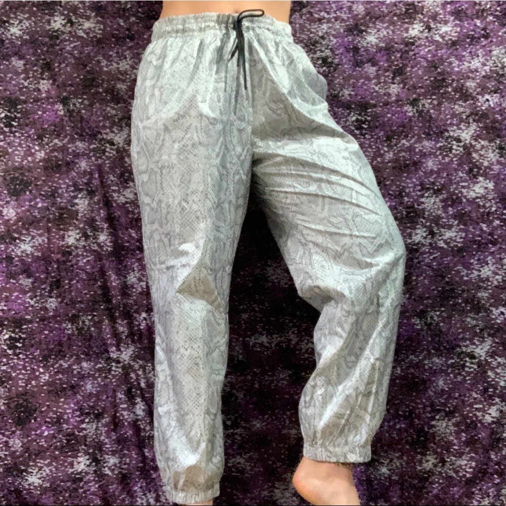 Nike joggers - Picture 3 of 4